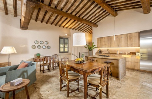 San Giovanni d'Asso Villa | Beautiful private villa with A/C, private pool, WIFI, TV, patio, panoramic view, close to Montalcino