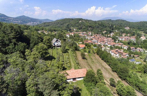 Montrigiasco Villa | Beautiful large villa amidst lush green nature! - Villa Tudor