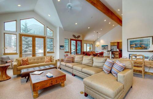 Vail House | Beautiful Mountain Views - Spacious East Vail Home