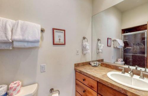 Vail House | Beautiful Mountain Views - Spacious East Vail Home