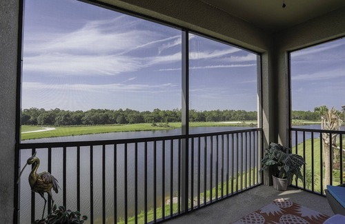 Lakewood Ranch Condo | BEAUTIFUL New Condo in Lakewood National Golf and Country Club