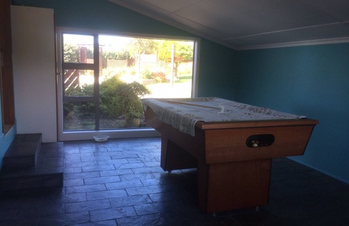 Kakanui House | Beautiful ocean view from this lovely holiday home