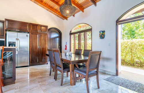 Ballena House | Beautiful Ocean Views, 15 minutes to the beach, Luxury Spanish Villa.