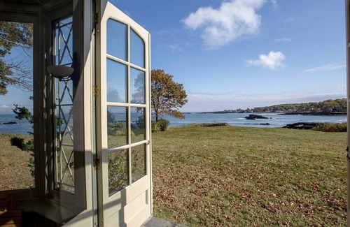 Pond Cove House | Beautiful oceanside Castle with private beach and seasonal swimming pool