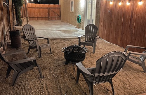 Palmdale House | Beautiful one story, 4 bedroom home in nice neighborhood