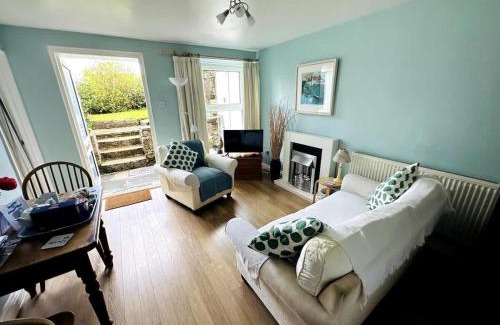 Mylor Churchtown Apartment | Beautiful & Peaceful Garden Retreat at 'The Lower Deck'