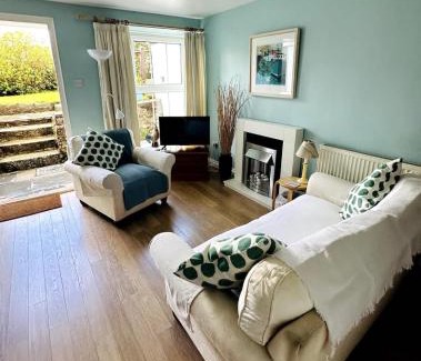 Mylor Churchtown Apartment | Beautiful & Peaceful Garden Retreat at 'The Lower Deck'