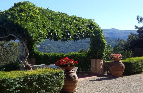 Vicchio Villa | Beautiful private villa for 14 guests with private pool, WIFI, TV, terrace and panoramic view