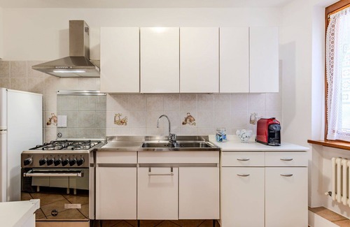 Claino Con Osteno House | Beautiful private villa for 5 guests with WIFI, balcony and pets allowed