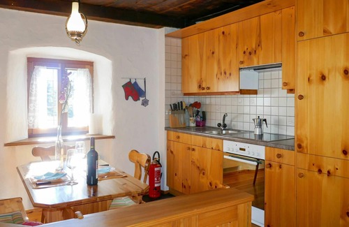 Blenio House | Beautiful private villa for 2 people with WIFI, TV, patio and panoramic view