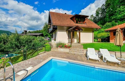 Skrad House | Beautiful private villa for 6 people with A/C, private pool, WIFI, TV, terrace and panoramic view