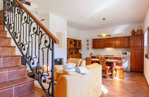 Trezzone House | Beautiful private villa for 4 people with WIFI, TV and patio