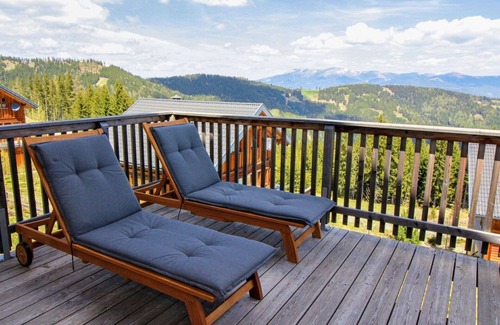 Wolfsberg House | Beautiful private villa with WIFI, hot tub, TV, terrace, pets allowed and panoramic view