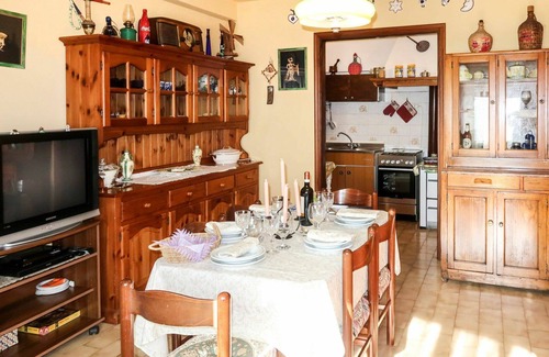 Aurigo House | Beautiful private villa for 5 guests with WIFI, TV, terrace, pets allowed and panoramic view