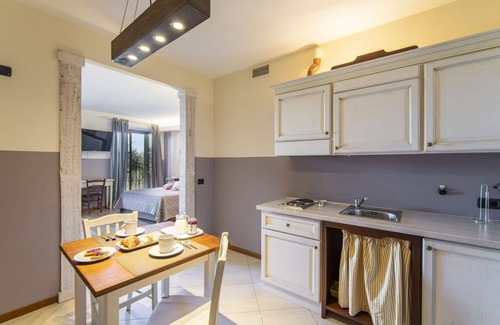 Lucignano House | Beautiful private villa for 26 guests with A/C, private pool, WIFI, hot tub, TV and terrace