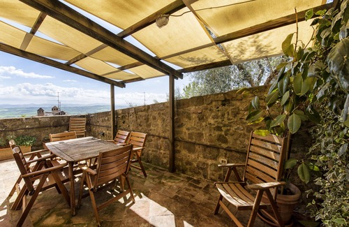 Montalcino Villa | Beautiful private villa for 6 guests with hot tub, A/C, WIFI, TV, patio and panoramic view