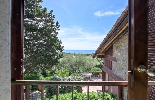 Ansedonia House | Beautiful private villa for 8 people with WIFI, A/C, TV, patio and pets allowed