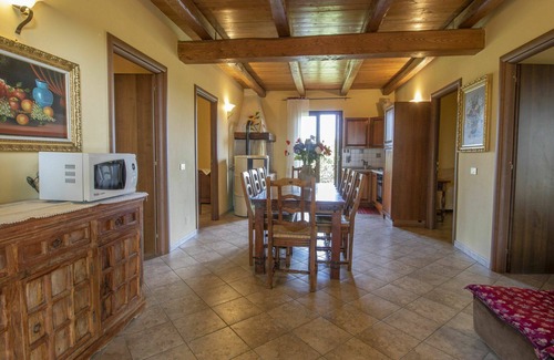 Corchiano Villa | Beautiful private villa with private pool, WIFI, TV, terrace, pets allowed and panoramic view