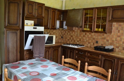 Pionnat House | Beautiful private villa for 8 people with WIFI, A/C, TV, terrace and pets allowed