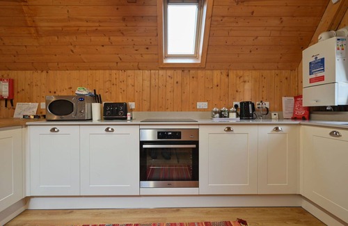 Beauly House | Beautiful private villa for 4 guests with WIFI, TV and pets allowed
