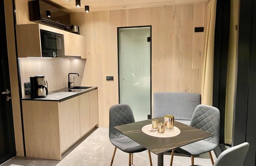 Imst House | Beautiful private villa for 2 guests with A/C, WIFI, TV and pets allowed