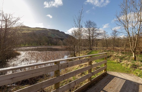 Maybole Villa | Beautiful private villa for 16 guests with WIFI, TV, patio, pets allowed and panoramic view