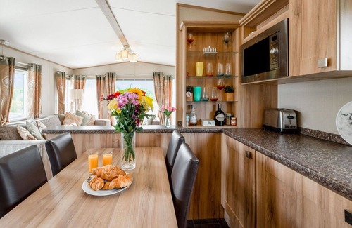 Nairn House | Beautiful private villa for 4 people with WIFI, pool, TV, terrace and pets allowed