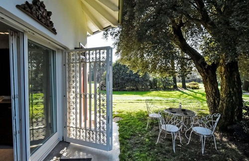 Rovato Villa | Beautiful private villa with private pool, WIFI, A/C, hot tub, TV, patio and pets allowed