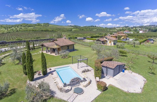 Sutri Villa | Beautiful private villa for 5 people with A/C, private pool, WIFI, TV, terrace and panoramic view