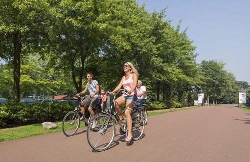 Susteren House | Beautiful private villa for 4 guests with pool, WIFI, TV and terrace