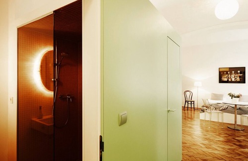 Neubau Apartment | beautiful, quiet, architect-designed apartment near the center