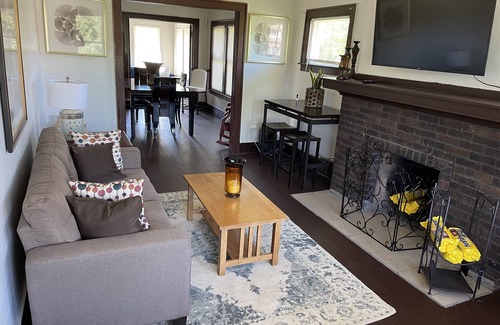 New Center Detroit House | Beautiful quiet Property 5 min from Downtown area