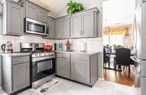 Austell House | Beautiful RanchnBy ATL Aiport, six flags, and braves stadium