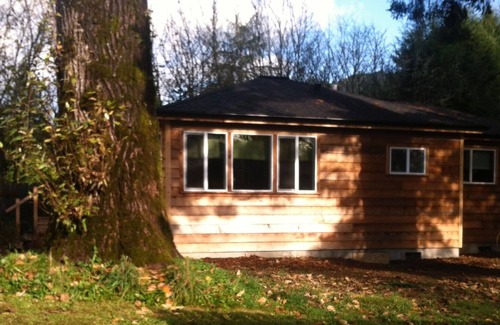Deming House | Beautiful River Valley Guesthouse - Monthly Rental Discounts!