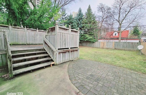 Willowdale House | Beautiful Room in central North York Centre next subway station and free parking