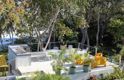Boca Corona Apartment | Beautiful Room in Beachfront complex in Playa Corona