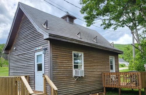 Pleasant Bay Cabin | Beautiful Rustic Cabin 5 min to Beach!!