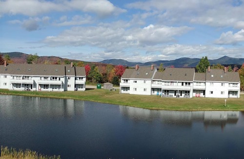 Carrabassett Valley Condo | Beautiful Ski In/Out Sugarloaf Condo Close to Great Amenities