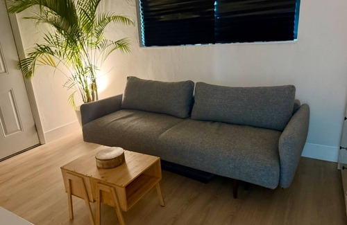Seybold House | Beautiful space, close to everywhere, pet-friendly