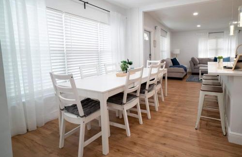 Old Seminole Heights House | Beautiful Spacious Stylish Near Busch Gardens