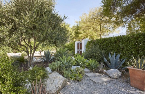 Pasadena House | Beautiful Spanish Home in Historical Pasadena Highlands Edit