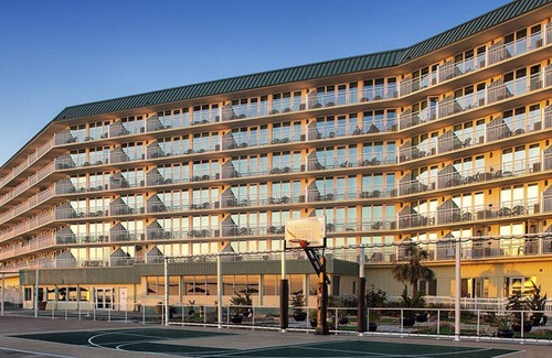 Bostroms Apartment | Beautiful studio unit at resort, sleeps 2