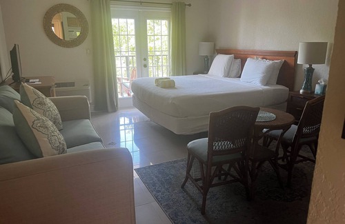 St. Petersburg - Clearwater Resort | Beautiful Studio with Ocean View!n