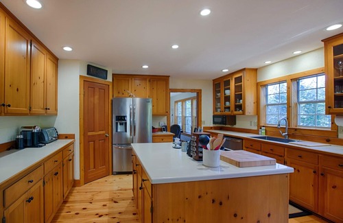 Twain Harte Cabin | Beautiful Sugarpine Cabin! Ski weekends are filling up, book your getaway now!