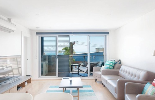 Shoal Bay Apartment | Beautiful two bedroom apartment in Shoal Bay