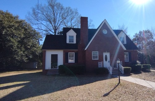 Sumter House | Beautiful two story house close to downtown Sumter
