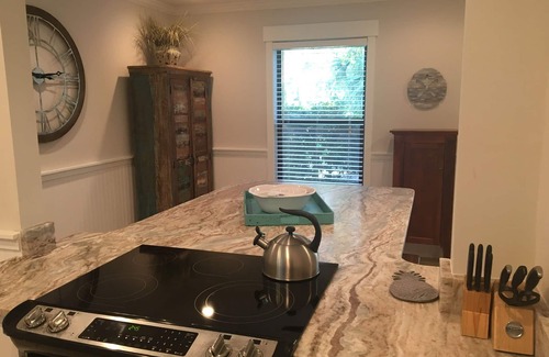 Seabrook Island Villa | Beautiful updated 2 bed 2 bath Close to beach! Lakehouse pools and gym included