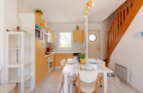 Hauteville-sur-Mer House | Beautiful villa for 6 people with WIFI, TV and terrace