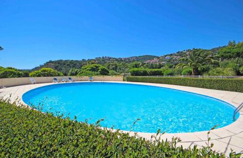 Mandelieu-La-Napoule Villa | Beautiful Villa 8 guests - Pool Access in Mandelieu