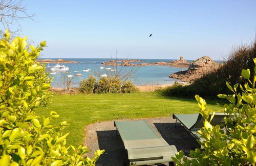 Tregastel House | Beautiful Villa 4* with beautiful services and garden on the sea in TREGASTEL
